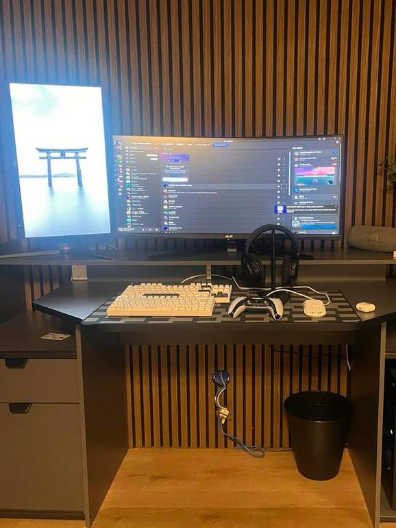 Complete Gaming PC Setup - RTX 3060, Ryzen 5 5600x, 2 Monito, Ophalen, Gebruikt, Gaming, SSD