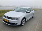 Volkswagen Jetta 1.2TSI 77KW H6 2012 Grijs, Auto's, Volkswagen, Voorwielaandrijving, Zwart, 4 cilinders, 1200 kg