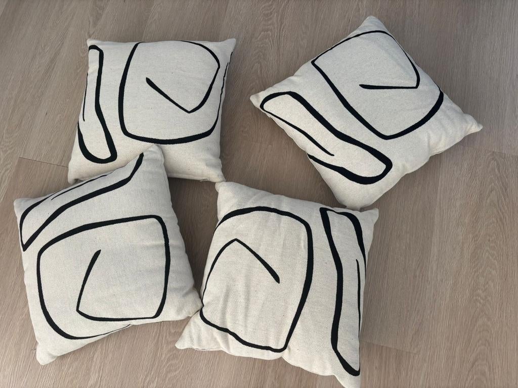 Sierkussens, Huis en Inrichting, Woonaccessoires | Kussens, Ophalen, Zo goed als nieuw, Wit, Vierkant
