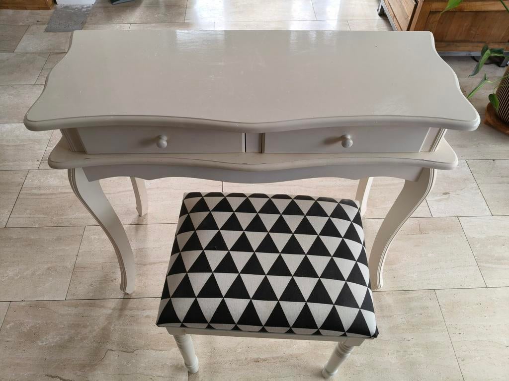 Kaptafeltje met bij behorende kruk, Ophalen, Gebruikt, 50 tot 100 cm, Minder dan 100 cm