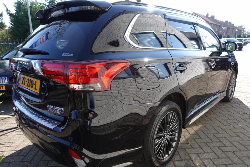 Mitsubishi OUTLANDER 2.4 PHEV S-EDITION Schuifdak, Auto's, Mitsubishi, 135 pk, 4 cilinders, Bedrijf, Vierwielaandrijving