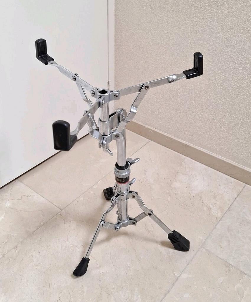 Yamaha snare drum stand snarestandaard standaard statief, Instrumentstandaard, ., Drums of Percussie, Ophalen of Verzenden