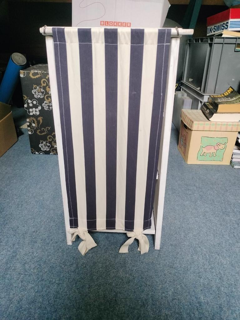 Nachtkastje - 30x30x60 cm - Oude Pekela, Ophalen, Gebruikt, Minder dan 45 cm, 55 tot 70 cm