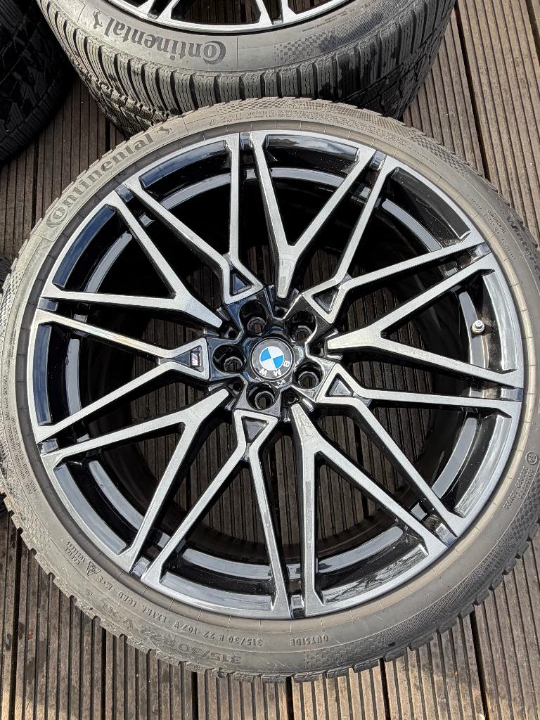 BMW F95/F96/G05/G06 21/22 inch 818 M velgen + banden, Ophalen, Gebruikt, 295 mm, Banden en Velgen