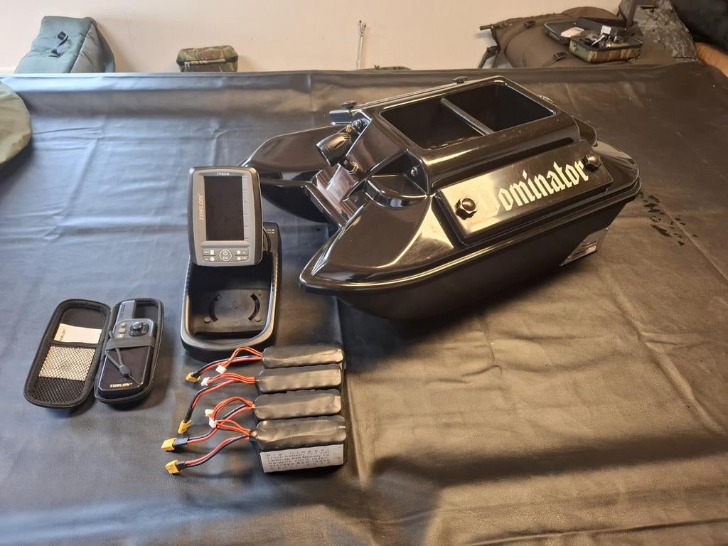 Voerboot dominator full option, Ophalen of Verzenden, Zo goed als nieuw, Overige typen