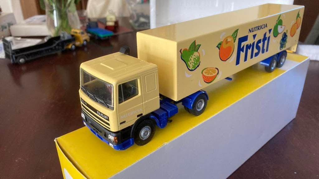 Daf 95 truck met oplegger Fristi Lion car, Ophalen of Verzenden, Nieuw, Bus of Vrachtwagen, Lion Toys