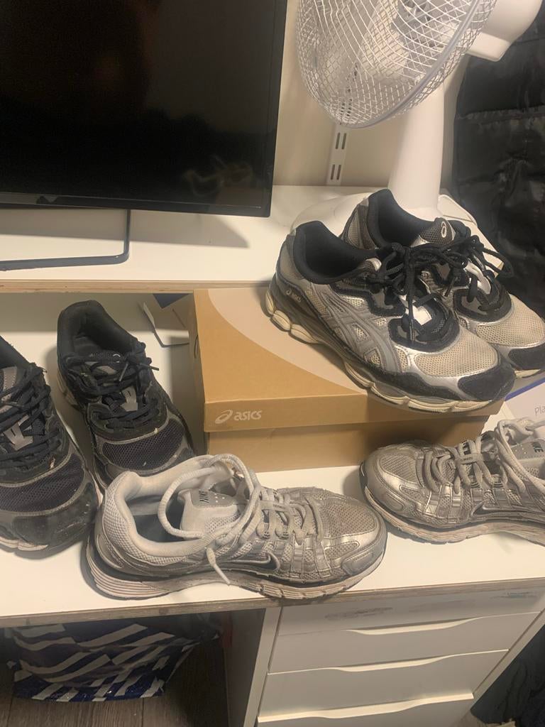 3 paar schoenen, 2 weinig gebruikt, 1 wat vaker, Kleding | Dames, Schoenen, Ophalen, Gedragen, Zwart, Sneakers of Gympen