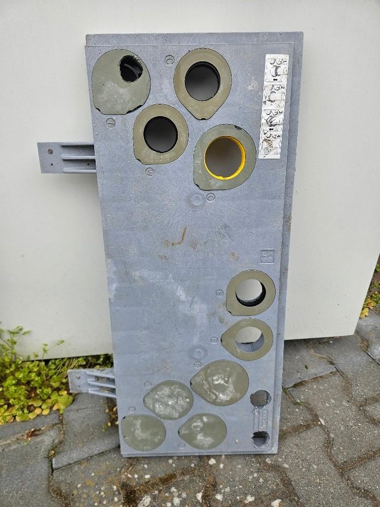 te koop prefab meterkast bodem, Ophalen, Zo goed als nieuw