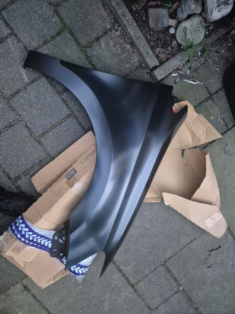 Volkswagen Polo spatbord / Zijscherm rechts zwart NIEUW, Auto-onderdelen, Ophalen, Nieuw, Volkswagen