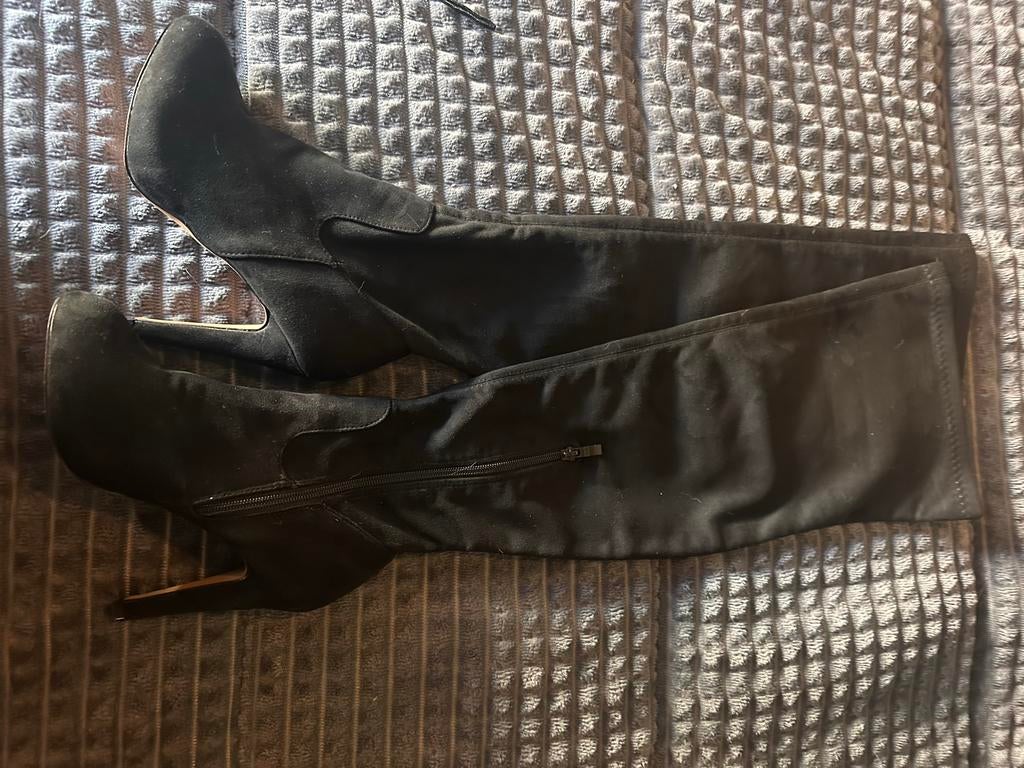 Zwarte overknee laarzen, Hoge laarzen, Zwart, Ophalen of Verzenden, Zo goed als nieuw