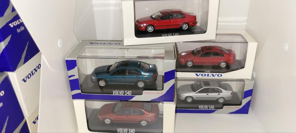 Minichamps 5x Volvo S40, Hobby en Vrije tijd, Modelauto's | 1:43, Ophalen of Verzenden, Zo goed als nieuw, Auto, MiniChamps