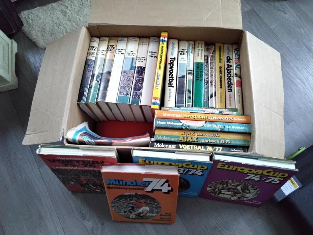 Voetbal boeken, Ophalen of Verzenden, Zo goed als nieuw, Sport, Hobby en Vrije tijd