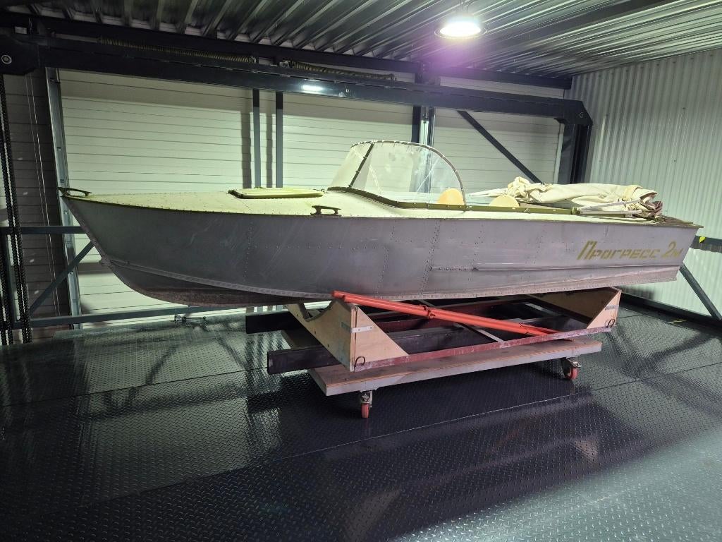 Progress 2M Speedboot, Watersport en Boten, Speedboten, Ophalen, Gebruikt, Overige brandstoffen, Aluminium