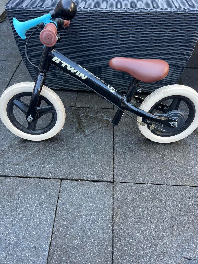 BTwin loopfiets, zo goed als nieuw, Fietsen en Brommers, Fietsen | Kinderfietsjes, Zo goed als nieuw, Minder dan 16 inch, Velgrem