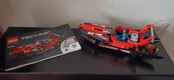 LEGO Technic 42089 Power Boat - Zo goed als nieuw, Kinderen en Baby's, Speelgoed | Overig, Zo goed als nieuw, Jongen of Meisje