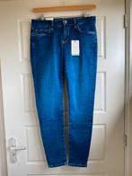 Nieuwe jeans van Pepe Jeans Skinny XW5 maat 27/30, Blauw, Nieuw, Ophalen of Verzenden, W27 (confectie 34) of kleiner