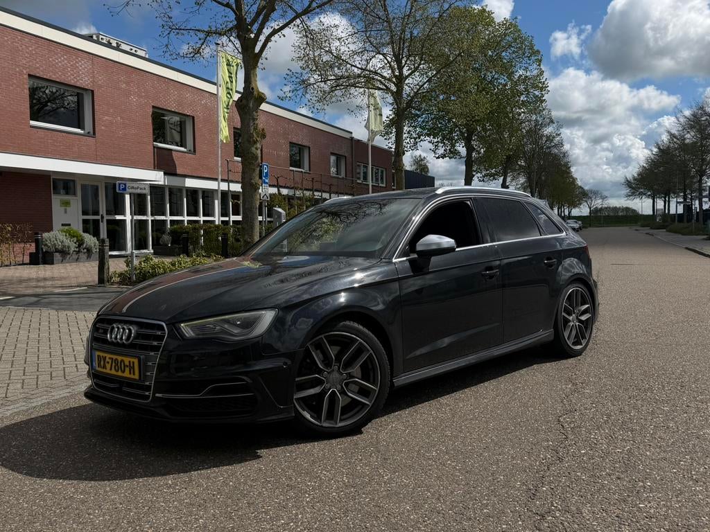 Audi S3 2.0 Quattro | RS seats | Pano, Automaat, S3, 4 cilinders, 1984 cc
