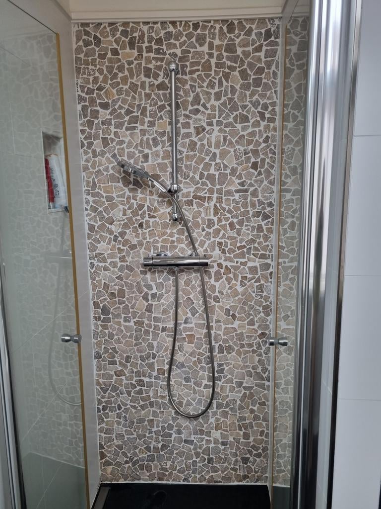 Kiezels als tegels voor badkamer, wc of... onwijs gaaf, Ophalen