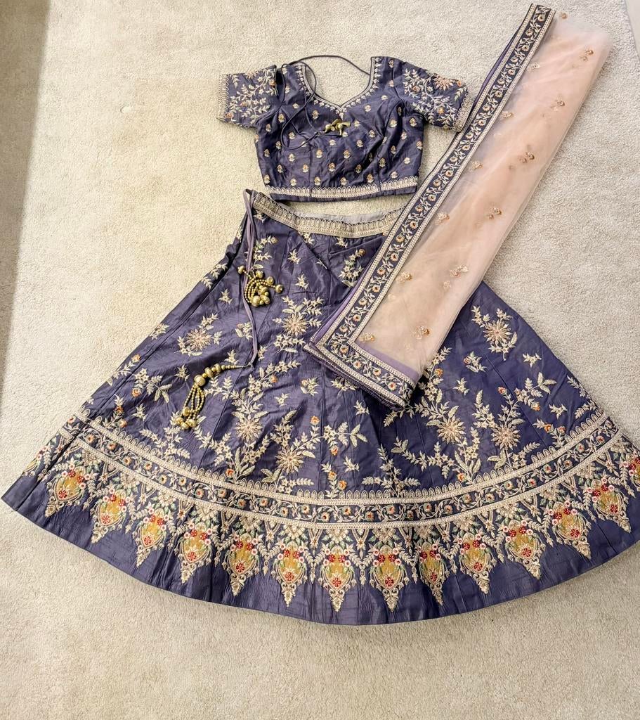 Lehenga, Galajurk, Paars, Nieuw, Ophalen of Verzenden