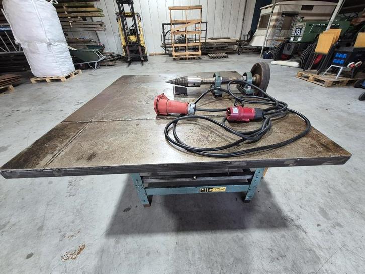 Kegelkloofmachine, Tuin en Terras, Kloofmachines, Gebruikt, Liggend, Elektrisch, Ophalen