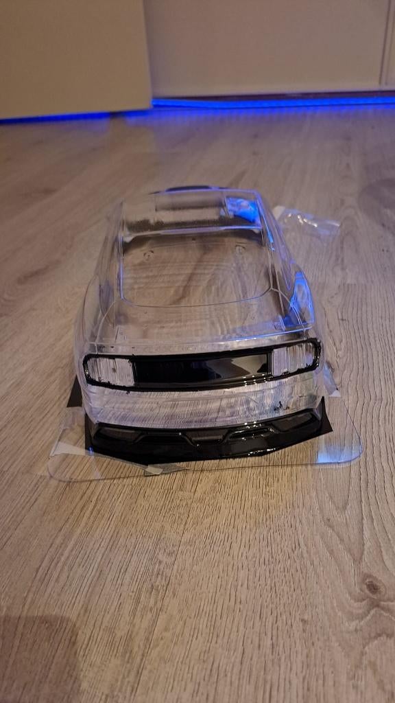 tamiya ford mustang body (tt02 chassis 1:10), Hobby en Vrije tijd, Modelbouw | Radiografisch | Auto's, Nieuw, Schaal 1:10, Auto onroad