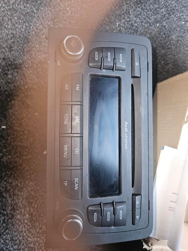 Te koop radio Audi, Auto diversen, Autoradio's, Ophalen of Verzenden
