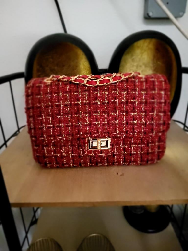 Prachtige rode tas met gouden ketting, Ophalen of Verzenden, Nieuw, Rood, Schoudertasje