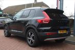 VOLVO Xc40 T4 Aut. *Momentum* | Carplay | Cruise & Climate C, Auto's, 1969 cc, Regensensor, Leder en Stof, Zwart