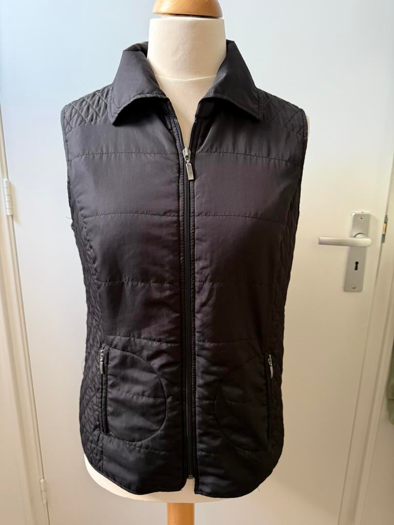 Leuke zwarte dunne bodywarmer, Verzenden, Gedragen, Maat 42/44 (L), Zwart