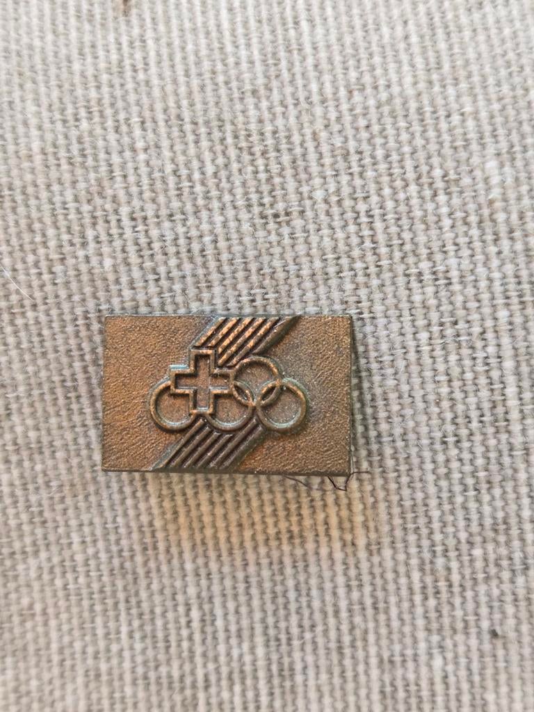 Bezoekerspin Olympische spelen 1980 Moskou, Verzamelen, Speldjes, Pins en Buttons, Ophalen of Verzenden, Sport