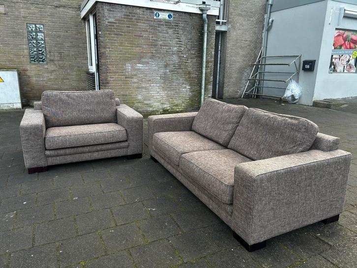 Montel Bank + Loveseat - Bruin, Huis en Inrichting, Banken | Sofa's en Chaises Longues, Gebruikt, Driepersoons, Minder dan 150 cm