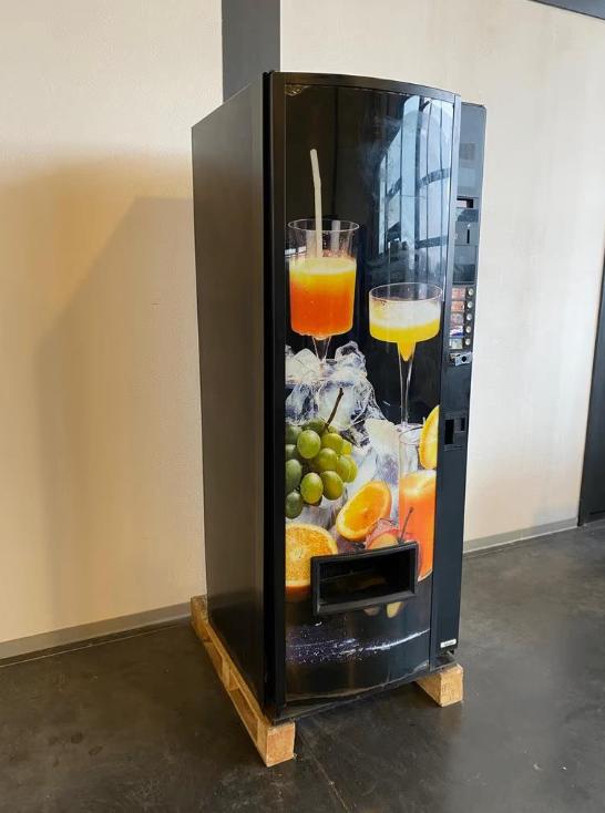 Vendo 5 selecties drankautomaat | Vendingmachine refurbished, Ophalen, Vending Master, Ewinkel 12, 5431ND Cuijk, Info@vendingmaster.nl