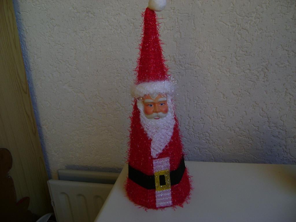 rode kerstman boom met verlichting 39hoogx13br onder, Diversen, Kerst, Ophalen of Verzenden, Zo goed als nieuw