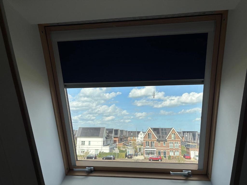 Fakro rolgordijn voor dakraam 114/116 - verduisterend, Ophalen, Gebruikt, 80 tot 120 cm, 80 tot 120 cm