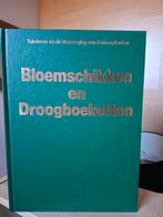 Boeken over bloemschikken, paarden en honden, Ophalen