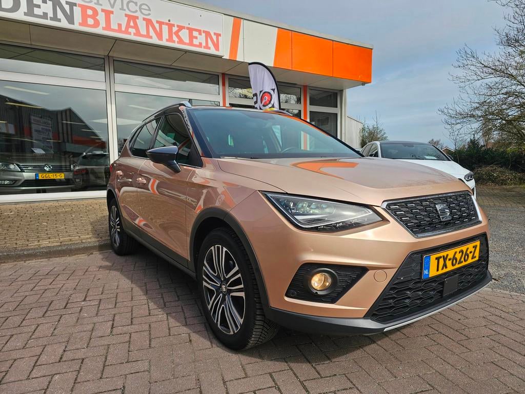 Seat Arona 1.0 TSI Xcellence Bns Intense BJ.11-2018 / Navi /, Auto's, Seat, Stof, Overige kleuren, 116 pk, 49 €/maand