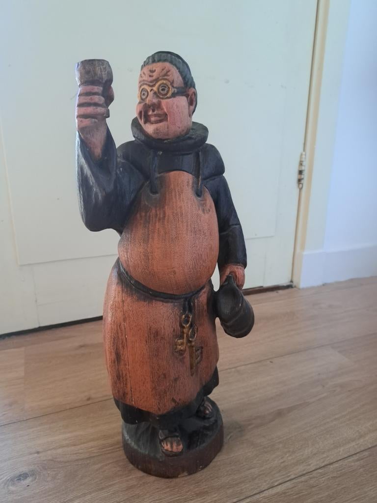 Houten monnik beeld met bierpul en sleutels, Handgemaakt, Beeld, Hout, Meerkleurig
