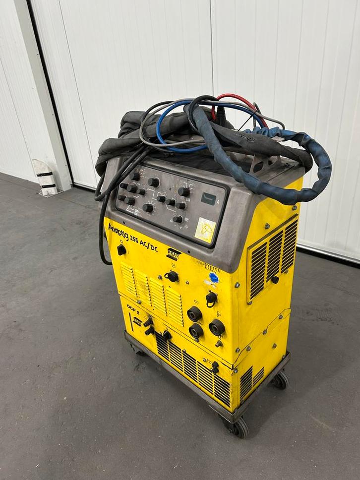 ESAB Aristotig 255 AC/DC Lasapparaat - Niet werkend, Doe-het-zelf en Verbouw, Gereedschap | Lasapparaten, Gebruikt, Tig, 250 ampère of meer