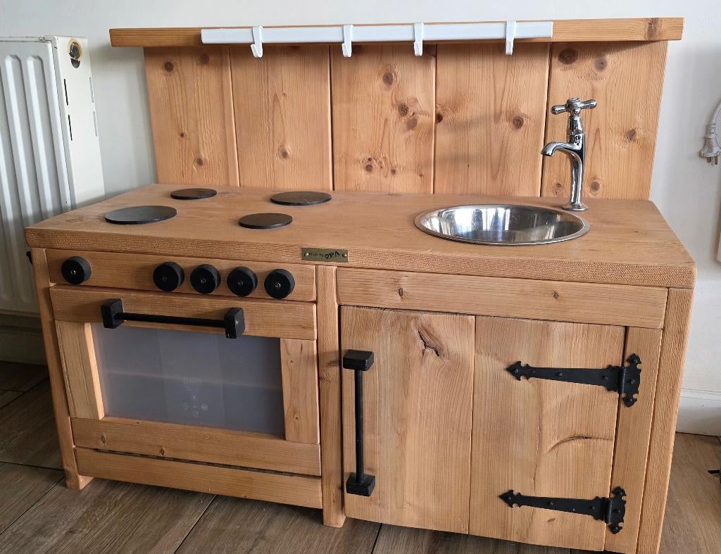 Stoer keukentje, Ophalen, Zo goed als nieuw, Hout, Speelkeuken