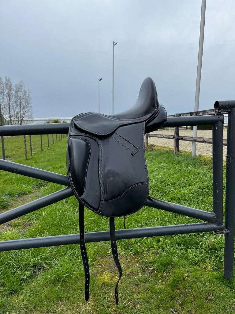 Zwart dressuurzadel, Ophalen of Verzenden, Gebruikt, Dressuur