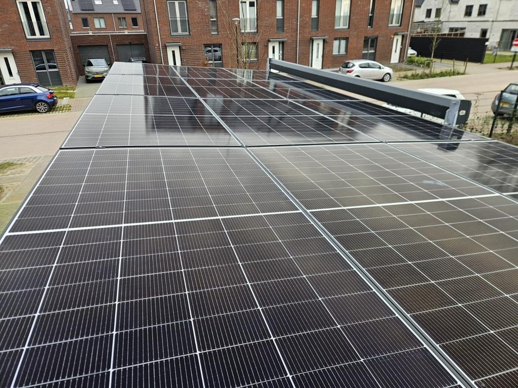 Gebruikte en nieuwe zonnepanelen omvormers montagemateriaal, Doe-het-zelf en Verbouw, Ophalen, Zo goed als nieuw, Compleet systeem