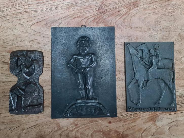 div. gietijzeren plak plaquette plaque muzikant paard 25€/st, Antiek en Kunst, Curiosa en Brocante, Ophalen of Verzenden