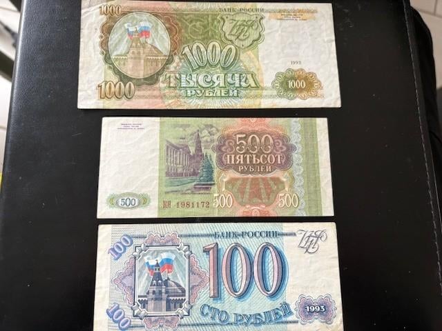 Rusland 100 + 500 + 1000 roebel biljetten, Postzegels en Munten, Bankbiljetten | Europa | Niet-Eurobiljetten, Ophalen of Verzenden