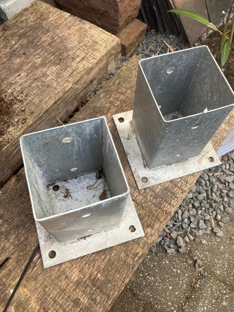 2x Gegalvaniseerde Paalhouders nieuw, Doe-het-zelf en Verbouw, IJzerwaren en Bevestigingsmiddelen, Nieuw, Overige typen, Minder dan 50 mm