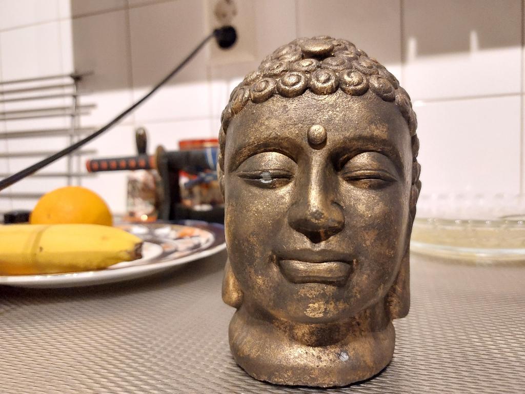 Vintage Beeld Japans Boeddha Hoofd, Antiek en Kunst, Kunst | Beelden en Houtsnijwerken, Verzenden, Steen of Keramiek, Beeld, Goud