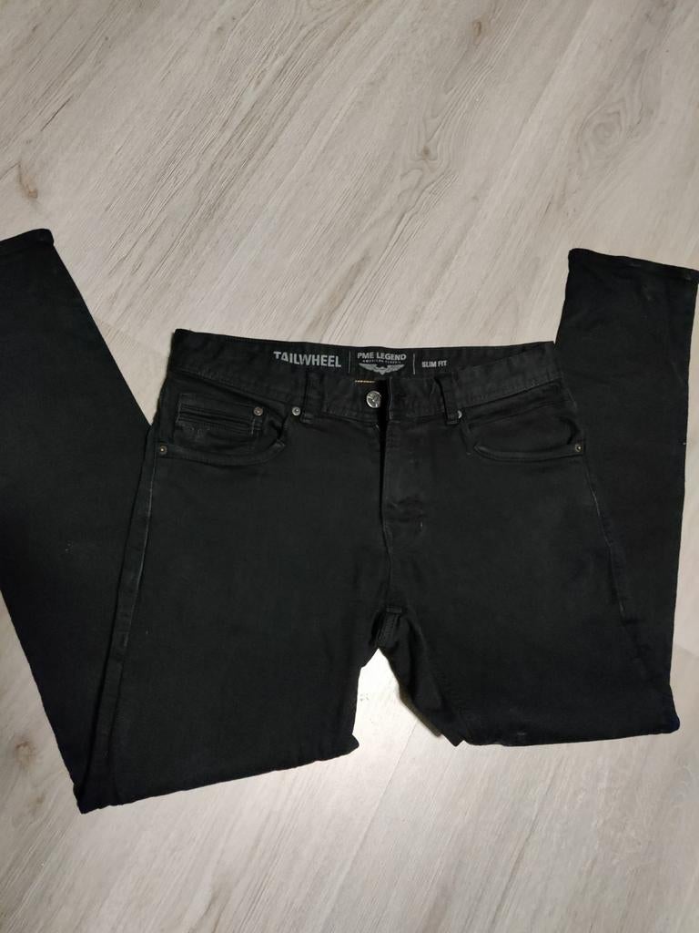 Spijkerbroeken blauw en zwart, Kleding | Heren, Broeken en Pantalons, Ophalen, Blauw, Overige maten, Zo goed als nieuw