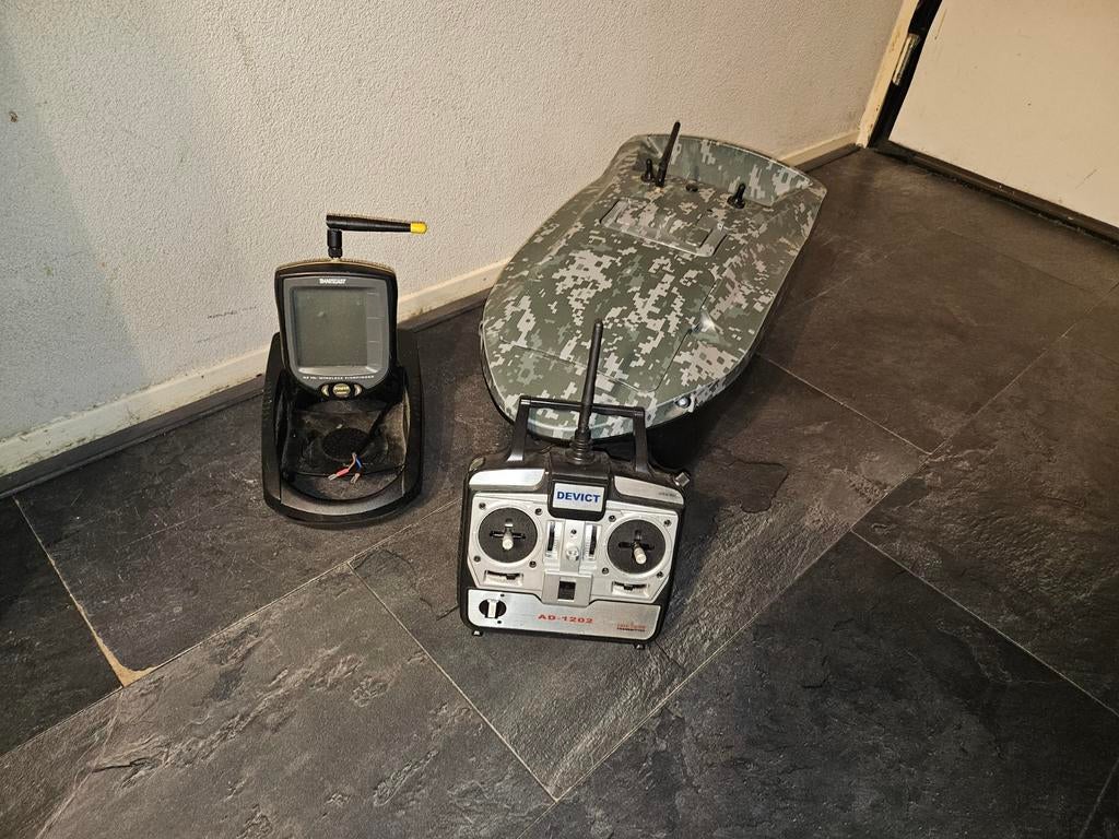 Nanotec pro  Voerboot met fishfinder -, Ophalen of Verzenden, Gebruikt