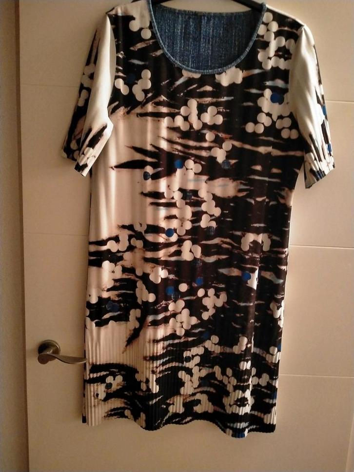 Zwart-wit jurkje LIZZY & COCO mt XL/XXL plissé details, Kleding | Dames, Jurken, Zo goed als nieuw, Maat 46/48 (XL) of groter