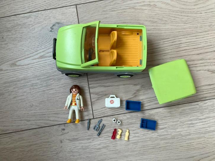 Playmobil dierenarts met auto 4345, Kinderen en Baby's, Speelgoed | Playmobil, Zo goed als nieuw, Ophalen of Verzenden