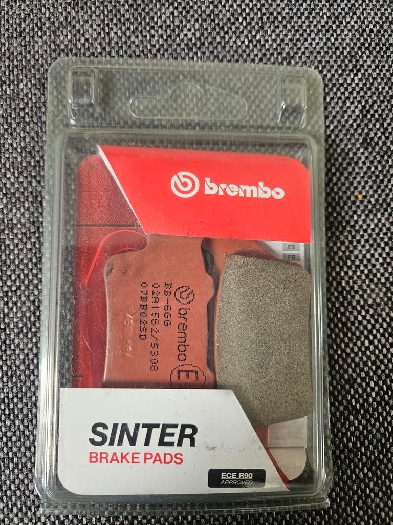 Nieuwe Brembo remblokken 07BB02SD Sinter, Motoren, Ophalen of Verzenden